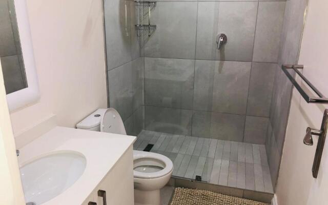 22 Kyalanga Beachfront Apartment