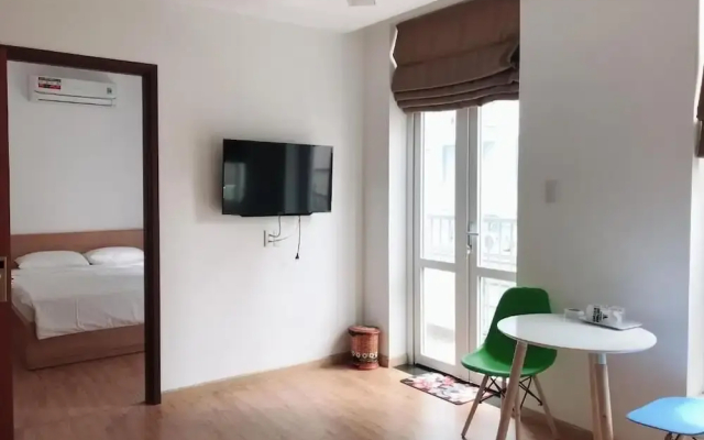 Crown Apartment