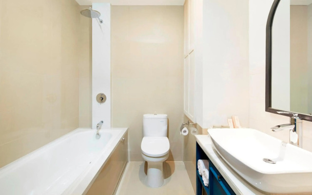 Jambuluwuk Thamrin Hotel