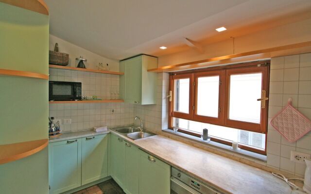 Travel & Stay - Parione