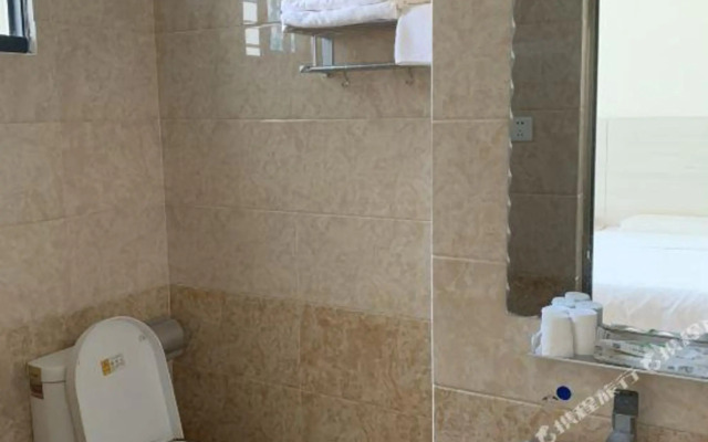 Superior Hotel (Sanya Eternal Love Duty Free City)