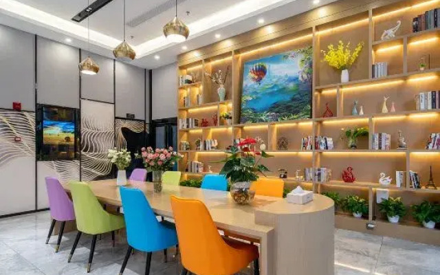 Yahao Garden Hotel (Shenzhen Songgang Metro Station)