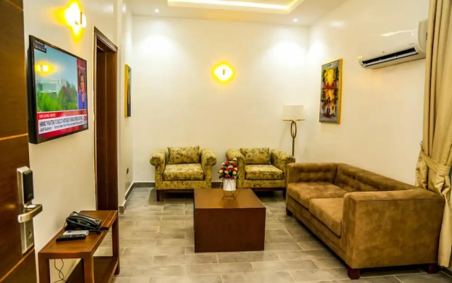 Stratton 38 Asokoro
