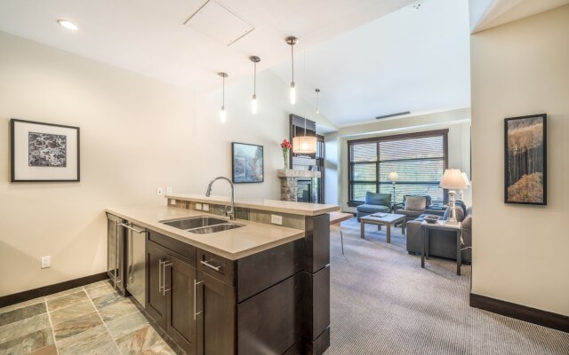 Hayden Lodge by Snowmass Mountain Lodging