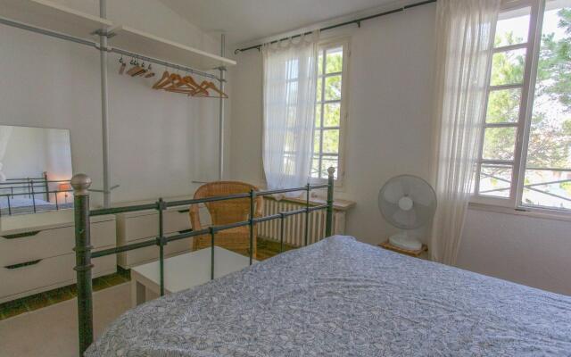 Pleasant Holiday Home in Port Grimaud With Garden