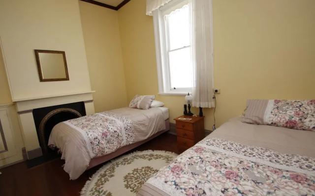 Montague Island Lighthouse – Guest Rooms – Montague Island