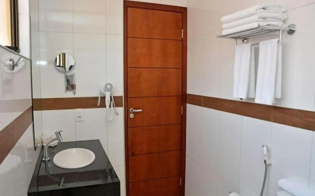 Lis Hotel