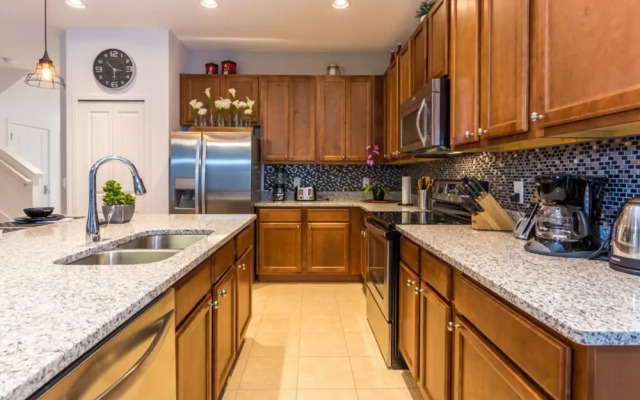 4557 Bella Vida House 6 Bedroom by Florida Star