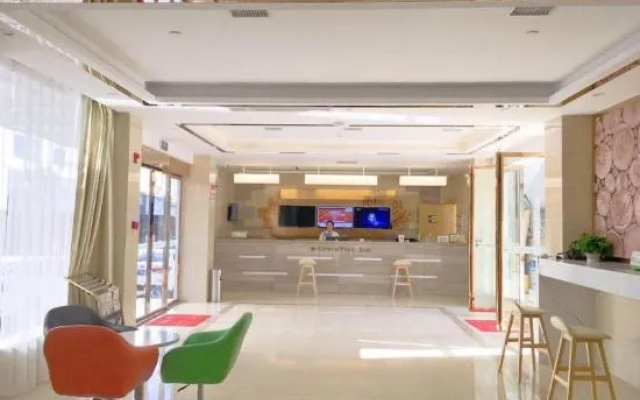Green Tree Inn Smart Selection Hotel (Jinxi Jinxiu Huacheng Branch) – Balcony – Jinxi