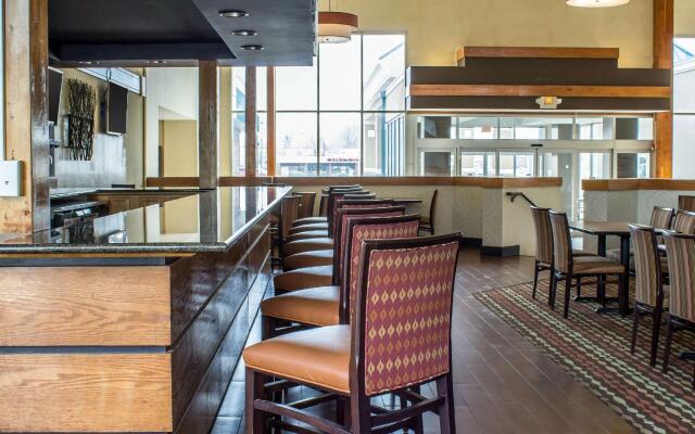 Lifestyle Inn Cedar Falls