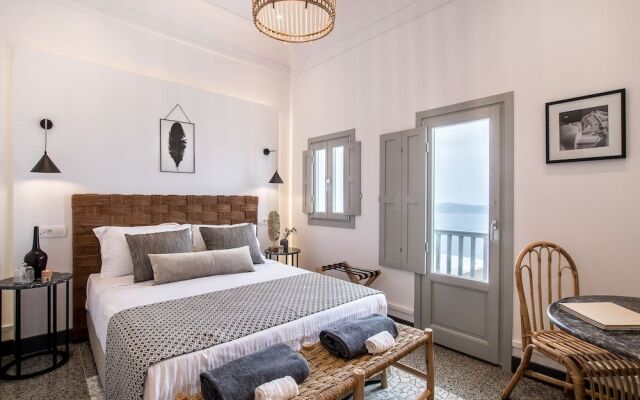 Amelot Art Suites