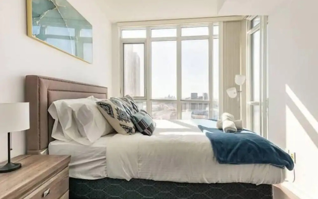 Downtown Toronto Luxury Suites