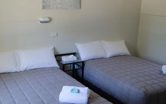 Fairway Lodge Motel – Guest Rooms – South Kempsey