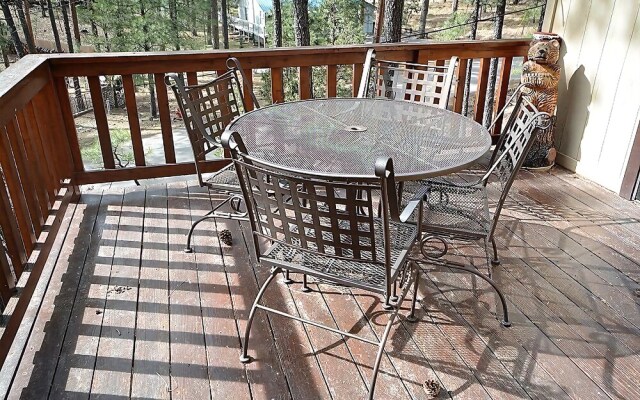 100 Whitt Retreat - Three Bedroom Cabin