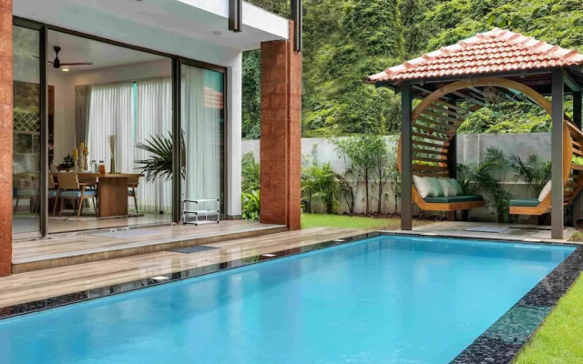 Casa Maxima - 4BR w Private Pool 1km to the Beach