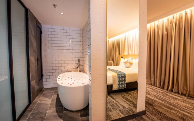 Santa Grand Signature Kuala Lumpur