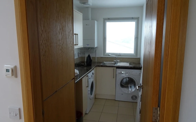 Grey Harlings Apartment