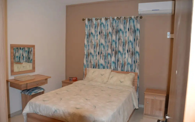 AZ New Pereybere Beach Apartment