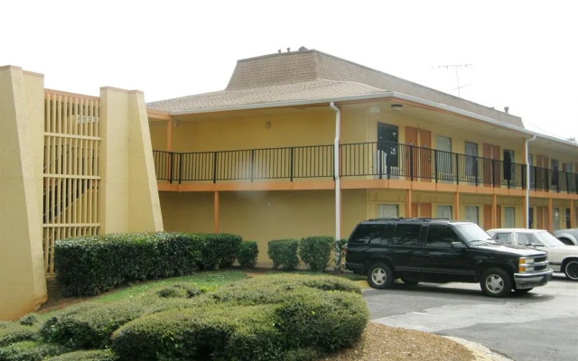 The Economy Inn - Wesley Chapel