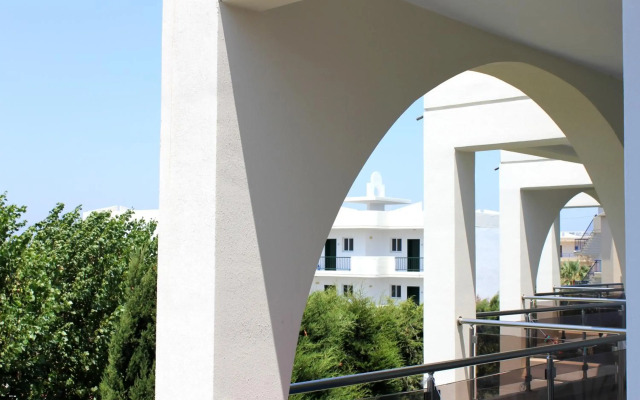 Sea Melody Beach Hotel & Apartments