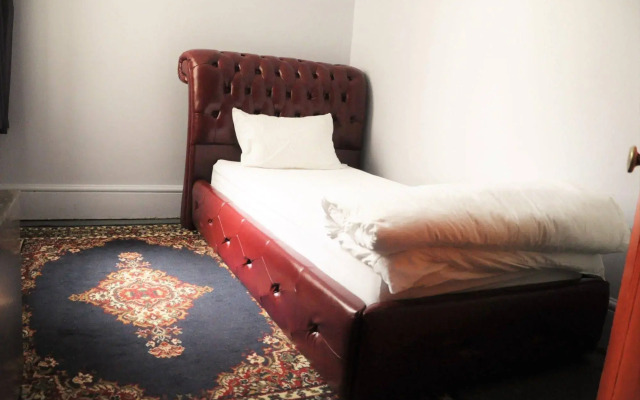 The Backpackers Imperial Hotel - Hostel