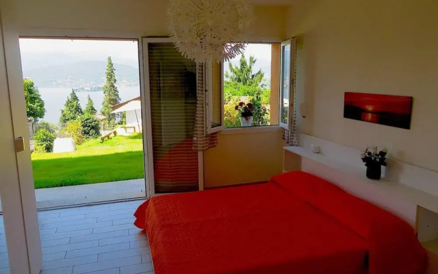 Africa Apartment Over Stresa With Lake View
