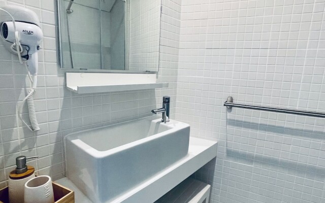Partenope Hostel and Suites
