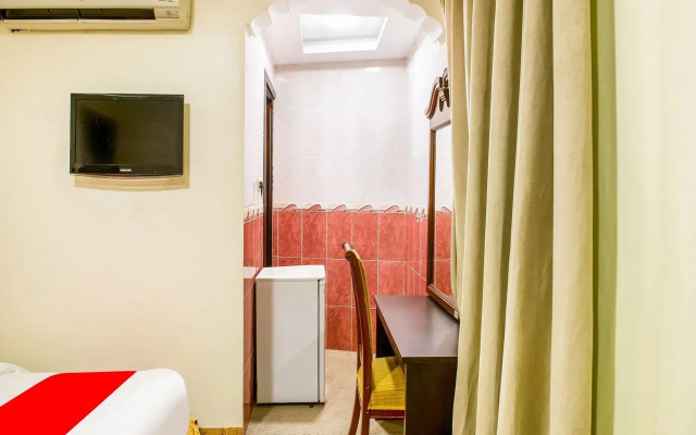 OYO 525 Rose Plaza 1