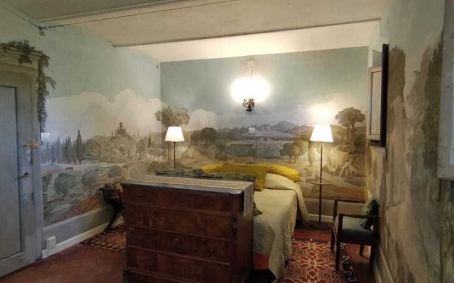 Charming, 1-bed Apartment in Certaldo