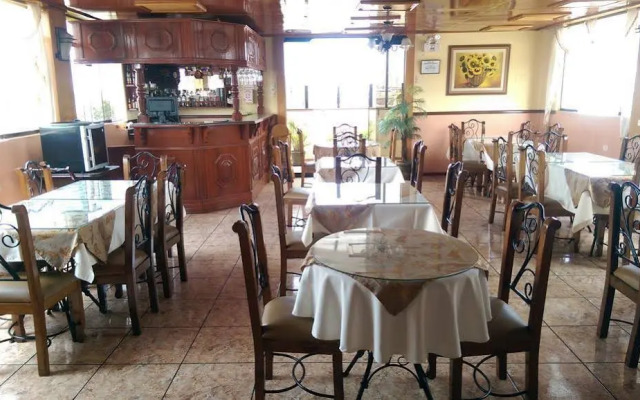 Recreo Hotel