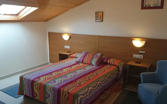 Hotel Valdoviño Express