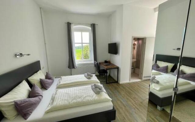 Hotel Und Restaurant Waldhaus