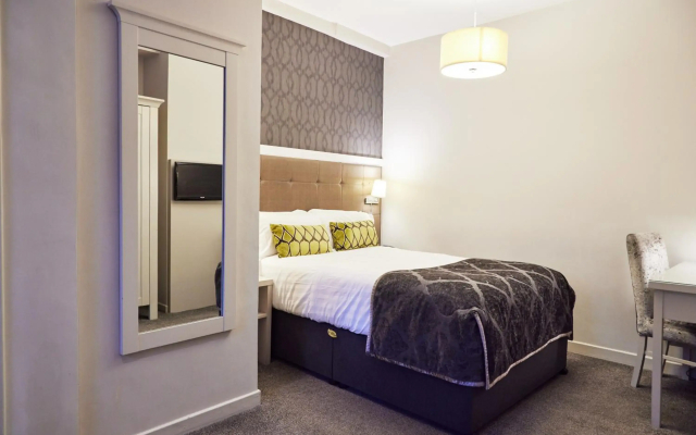 Isaacs Hotel Cork City
