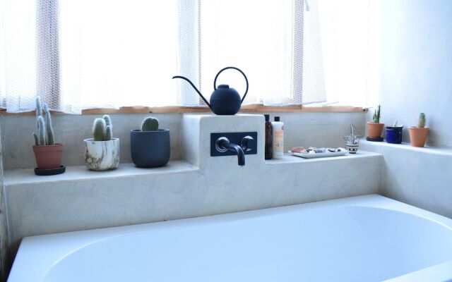 1 Bedroom Camberwell Apartment