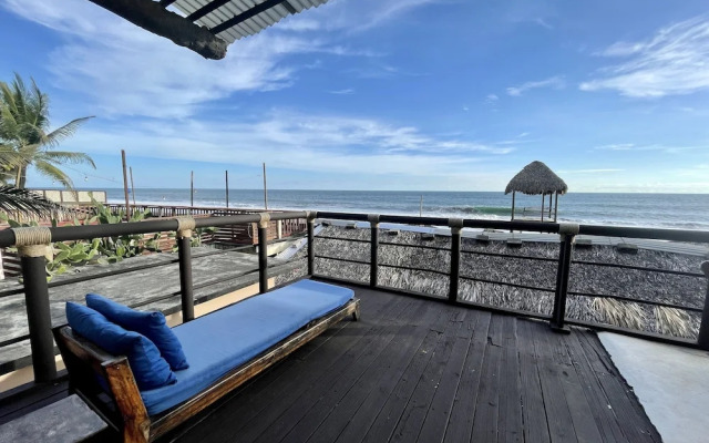 Johnny's Place Hotel