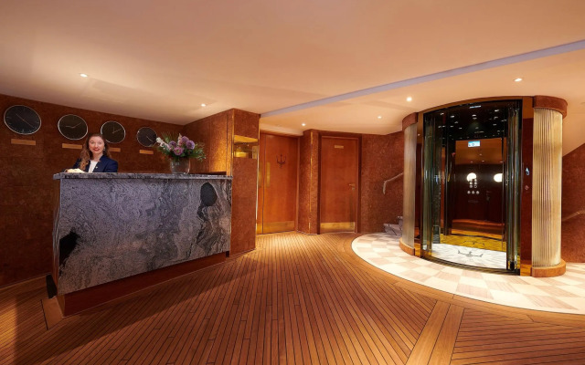 Fingal - A Luxury Floating Hotel