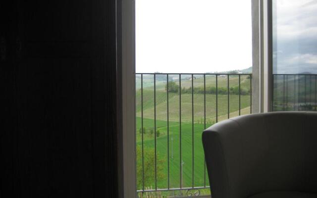Red Wine - Guest House