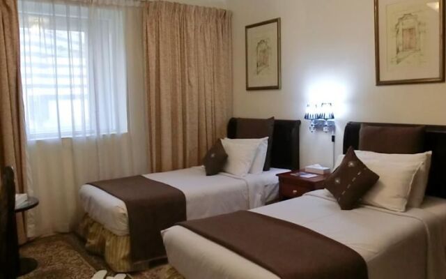 Al Muraqabat Plaza Hotel Apartments