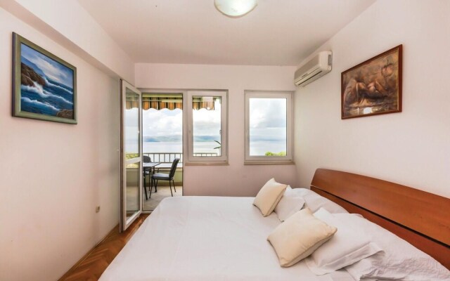 Awesome Home in Brela With Wifi and 2 Bedrooms