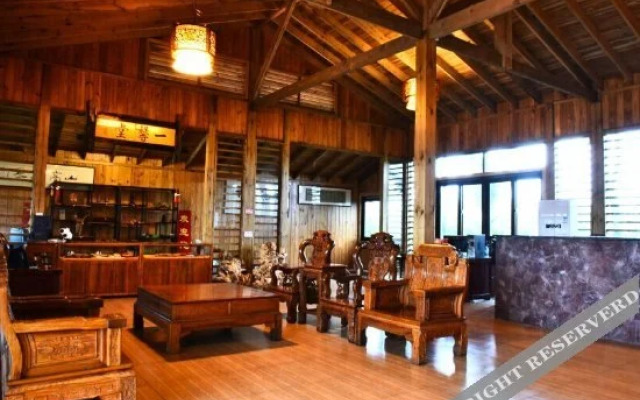 Yucheng No.9 Leisure Farmhouse
