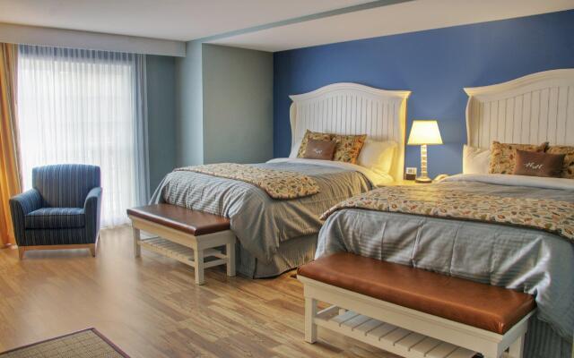 Watkins Glen Harbor Hotel