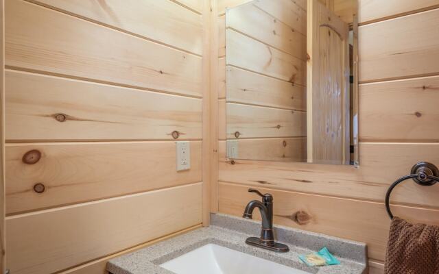 Smoky's Grand View 5 Bedroom Home