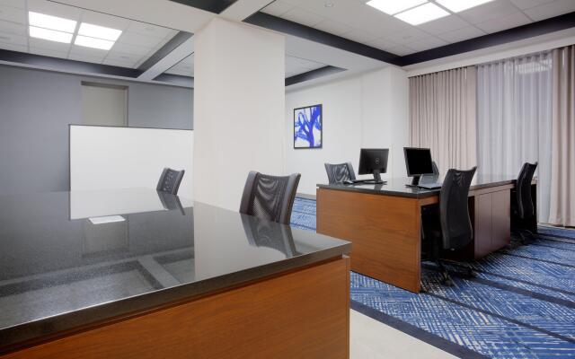 Holiday Inn Ottawa East by IHG