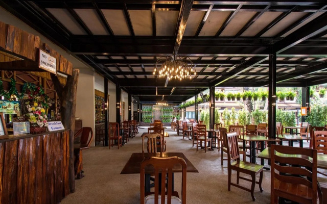Basaya Beach Hotel & Resort