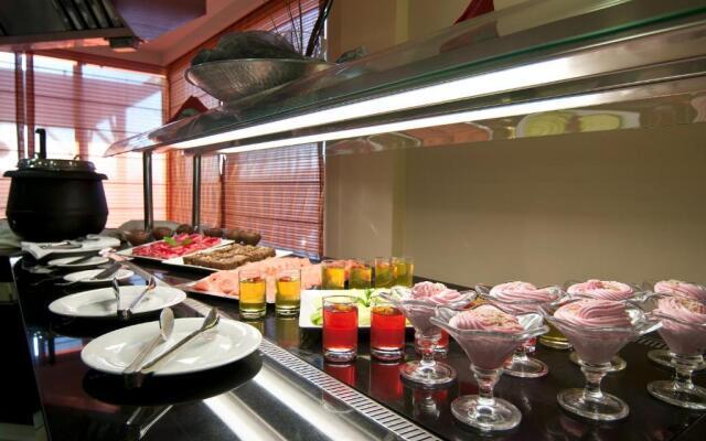 Olympia Golden Beach & Spa