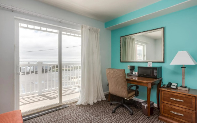Pacifica Beach Hotel