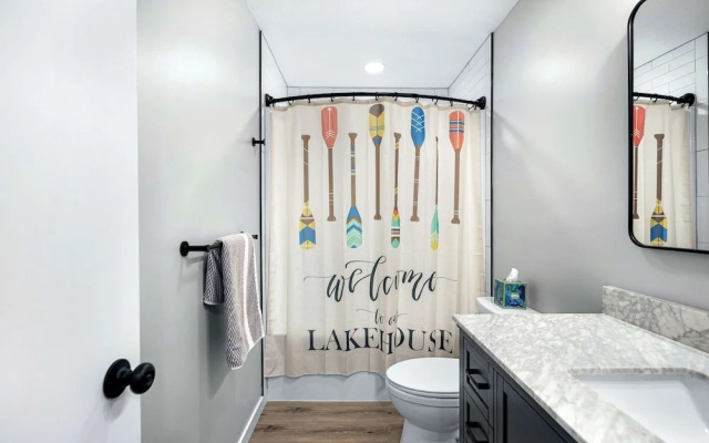 The Lake Shack Waterfront Life