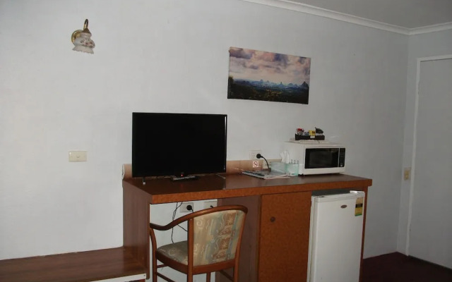 Beerwah Glasshouse Mountains Motel