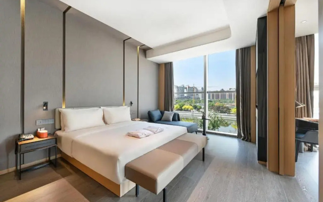 Atour The Tianjin Eye Hotel