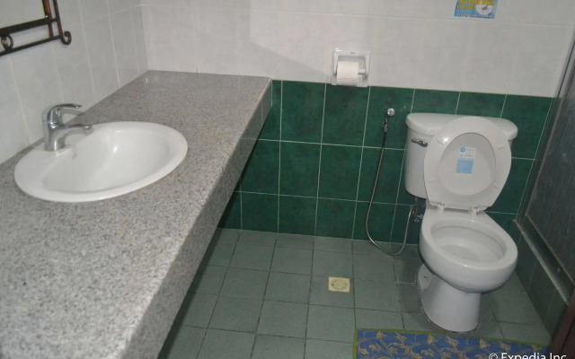 Capital O 740 Bliss Hotel Dau